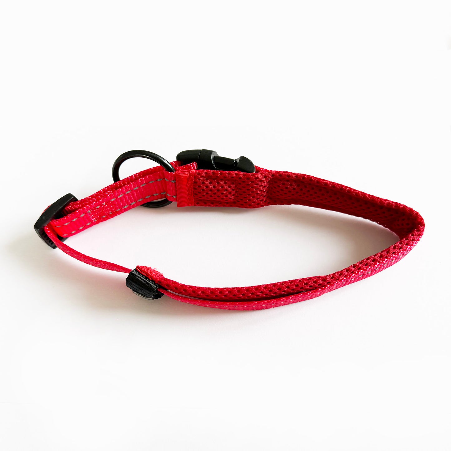 Collier Essentiel Rouge passion – Élégance & Praticité