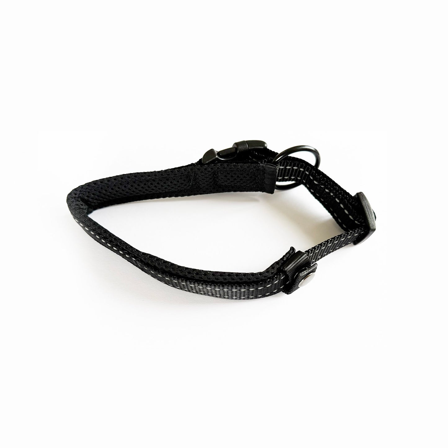 Collier Essentiel Noir élégant – Élégance & Praticité