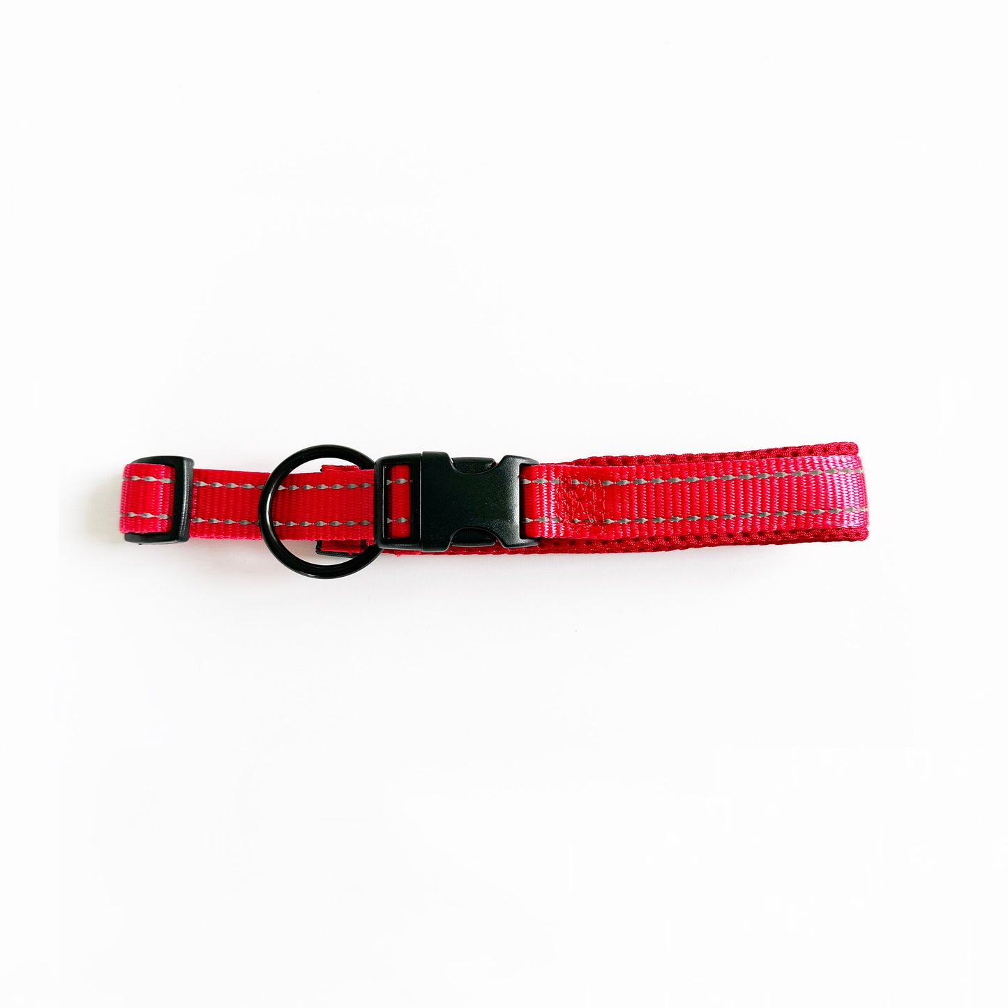 Collier Essentiel Rouge passion – Élégance & Praticité